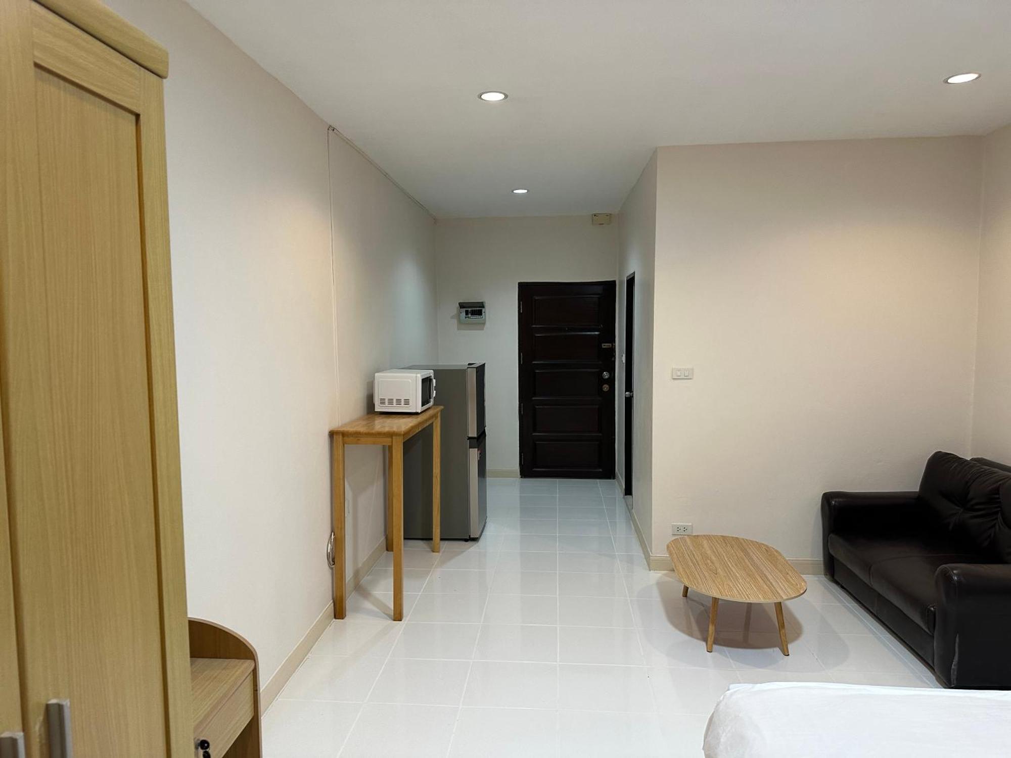 Country Complex Bangna Aparthotel Bangkok Buitenkant foto
